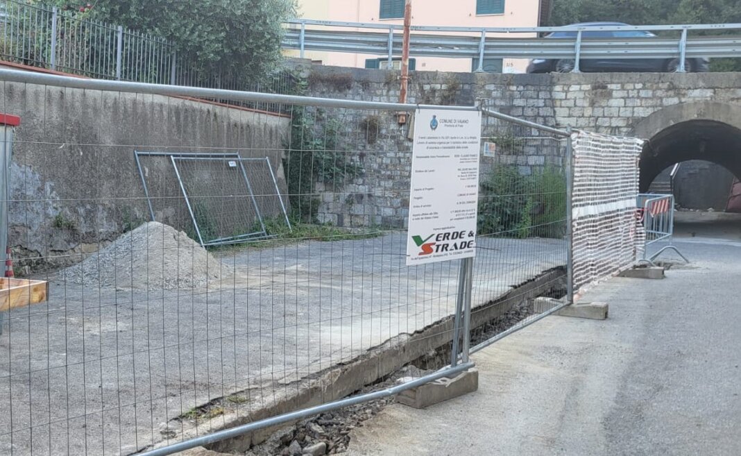 Il cantiere sul fosso tombato alla Briglia