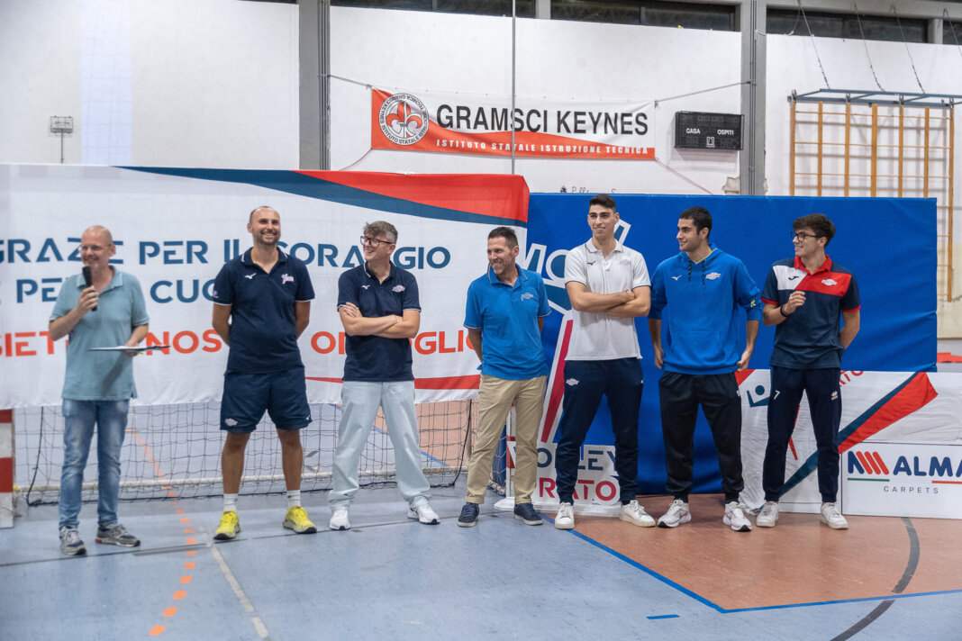 Passerella di presentazione per la formazione di C maschile del Volley Prato