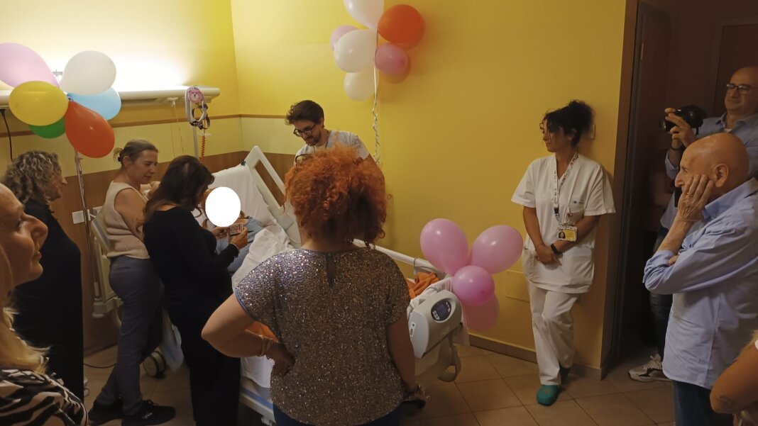 Un altro sogno avverato all'hospiice di Prato: Cristina D'Avena in visita a una paziente