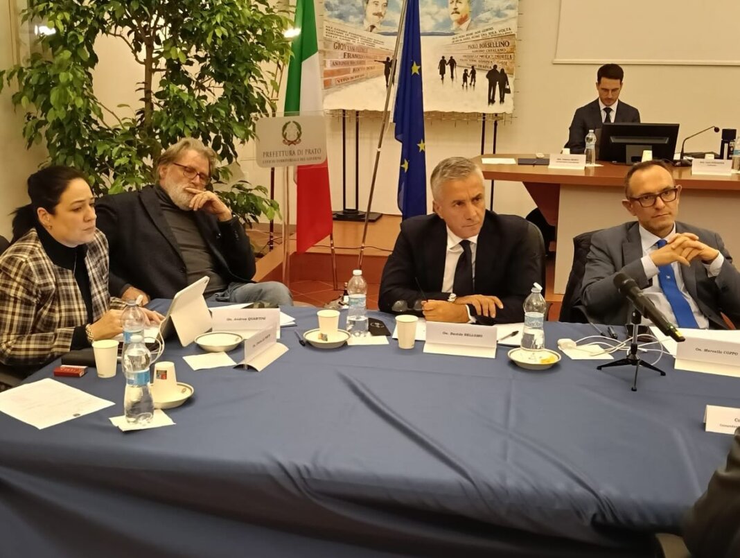 Sfruttamento del lavoro, la commissione parlamentare a Prato. Bugetti chiede più controlli