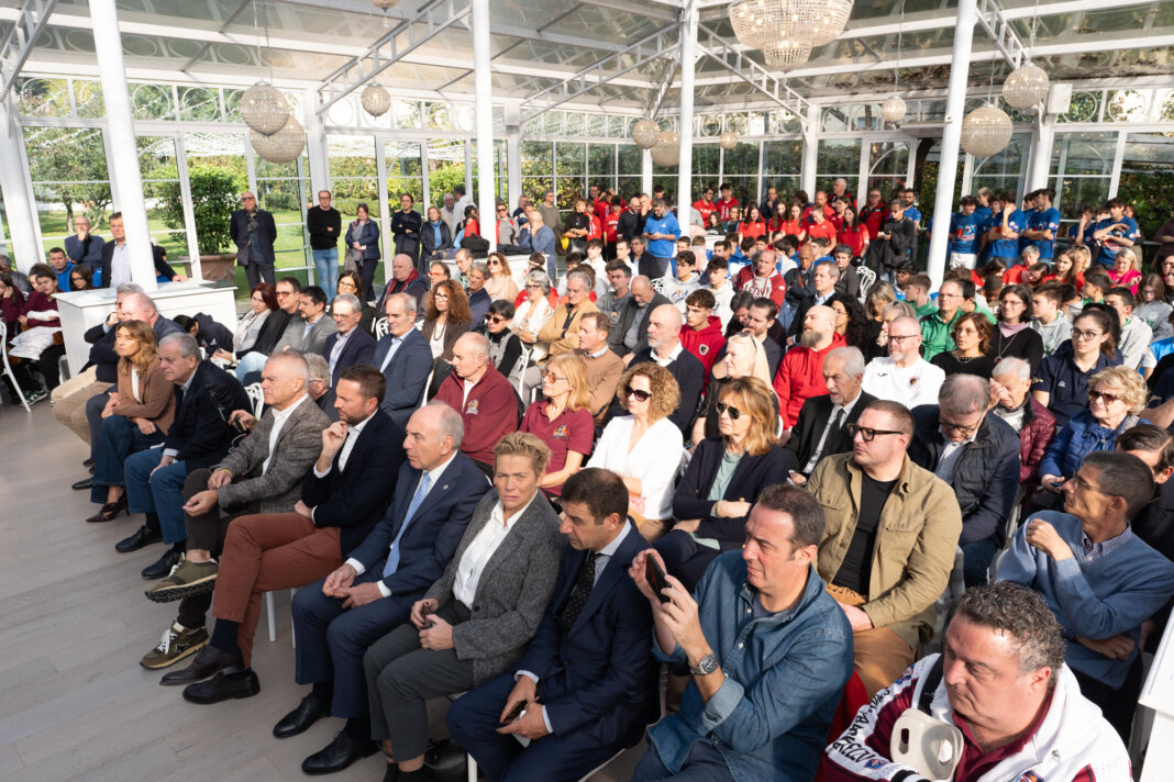 Passerella di premiazioni a Villa Guicciardini per la Fip Toscana