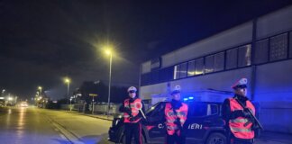 In fiamme nella notte un’altra auto di un imprenditore cinese carabinieri prato