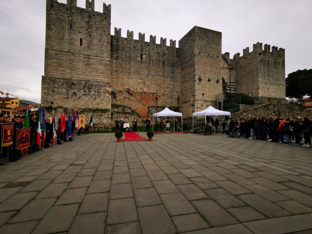 Prato celebra in piazza delle Carceri il Giorno della Memoria