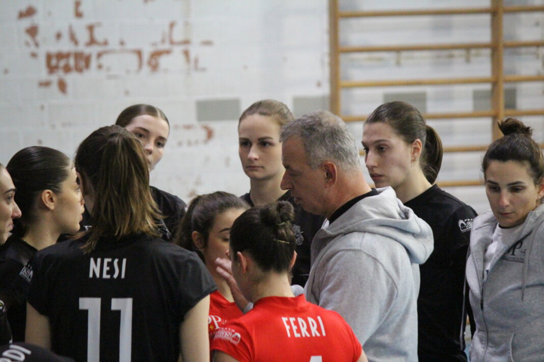 Ariete Prato, vittoria con Celle in quattro set: in campo tutto il roster