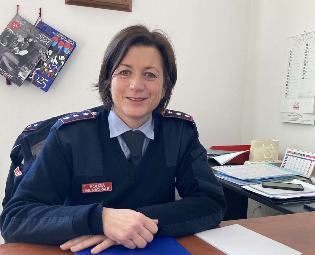Alla guida senza patente sull'auto senza revisione e assicurazione: maximulta e sequestro del mezzo