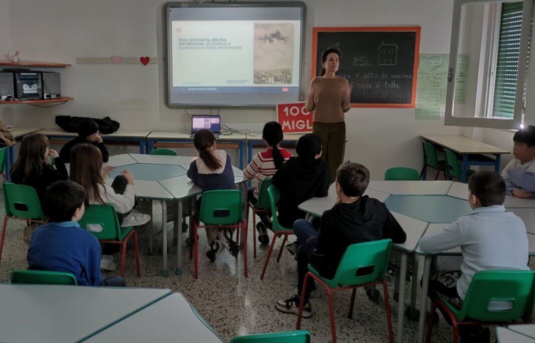 Fa tappa anche a Prato il progetto 'La 1000 Miglia va a scuola'