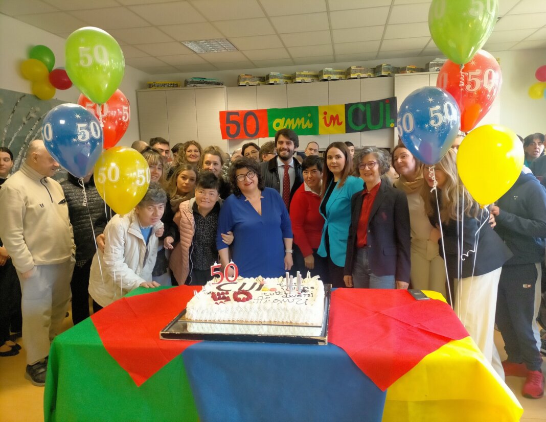 Grande festa nella sede di via Reggiana per i 50 anni della Cooperativa unitaria invalidi