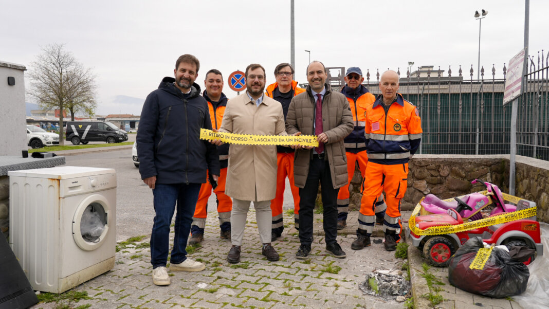 Arrivata anche a Montemurlo la campagna di Alia contro l'abbandono rifiuti
