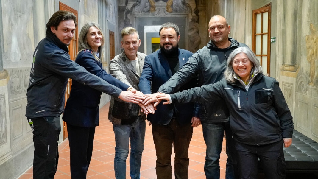 Rifiuti, ispettori Alia anche a Carmignano: 275 controlli su oltre 500 sacchi di rifiuti abbandonati