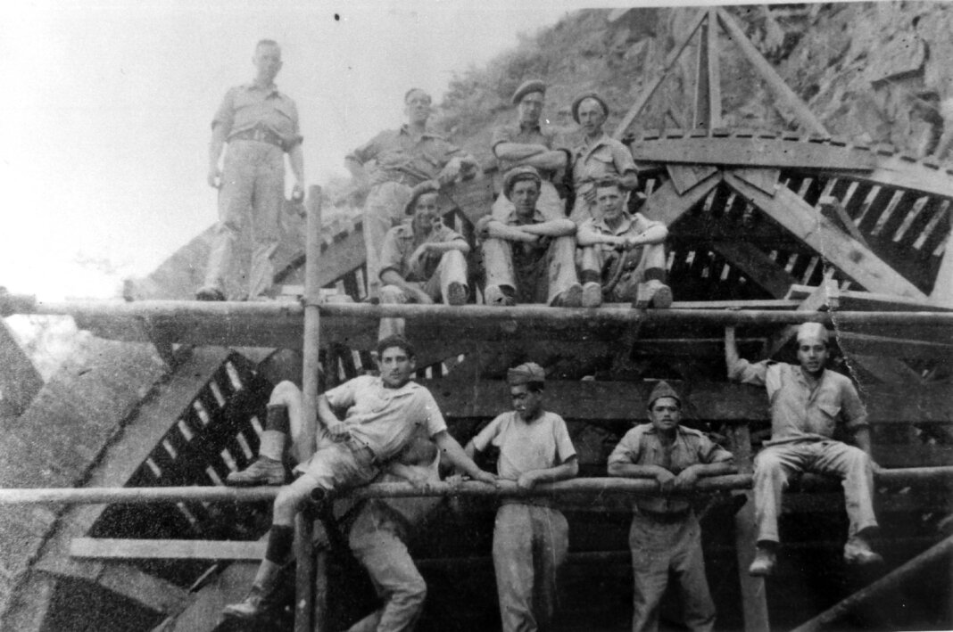 lavoro per il ripristino delle gallerie della Direttissima in Val di Bisenzio