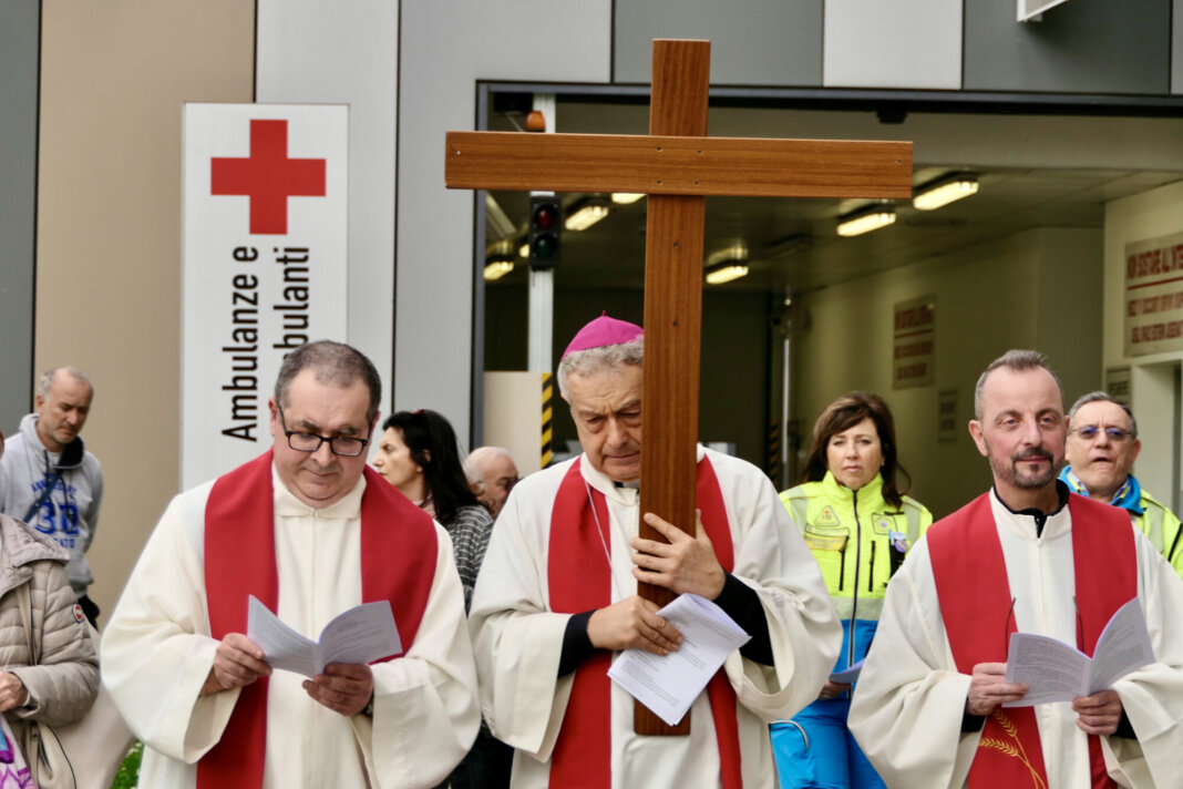 Sarà intitolata a San Carlo Acutis la cappella dell'ospedale Santo Stefano