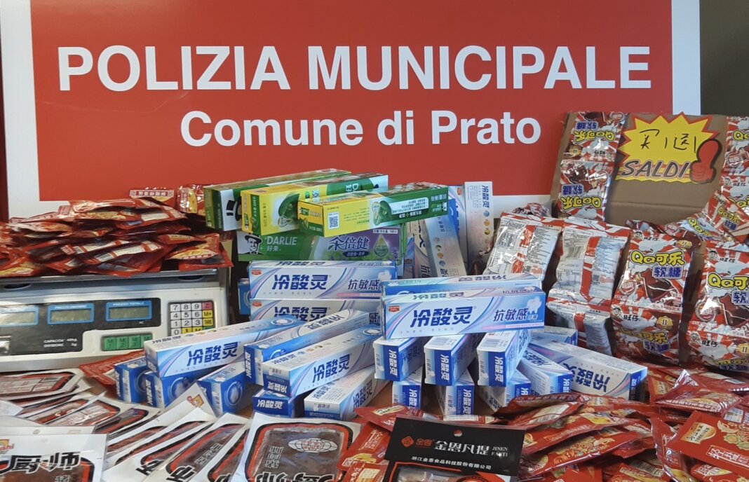 Controlli della polizia municipale nei market: il 50 per cento non è in regola