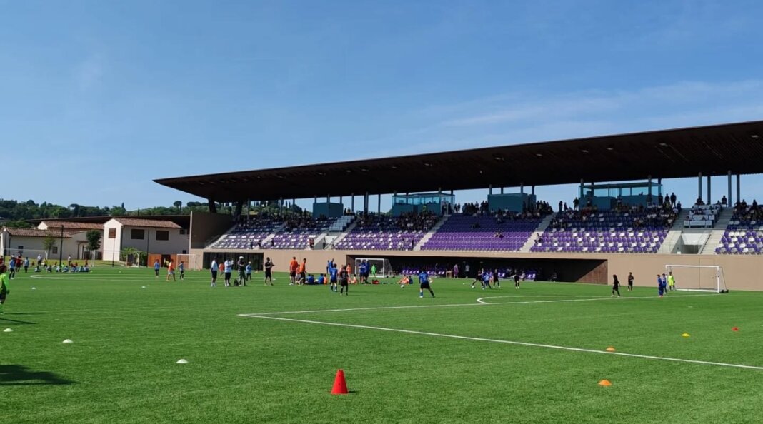 Arte di Confine: le opere di 32 autori svelano il senso dei ‘lampioni artistici’