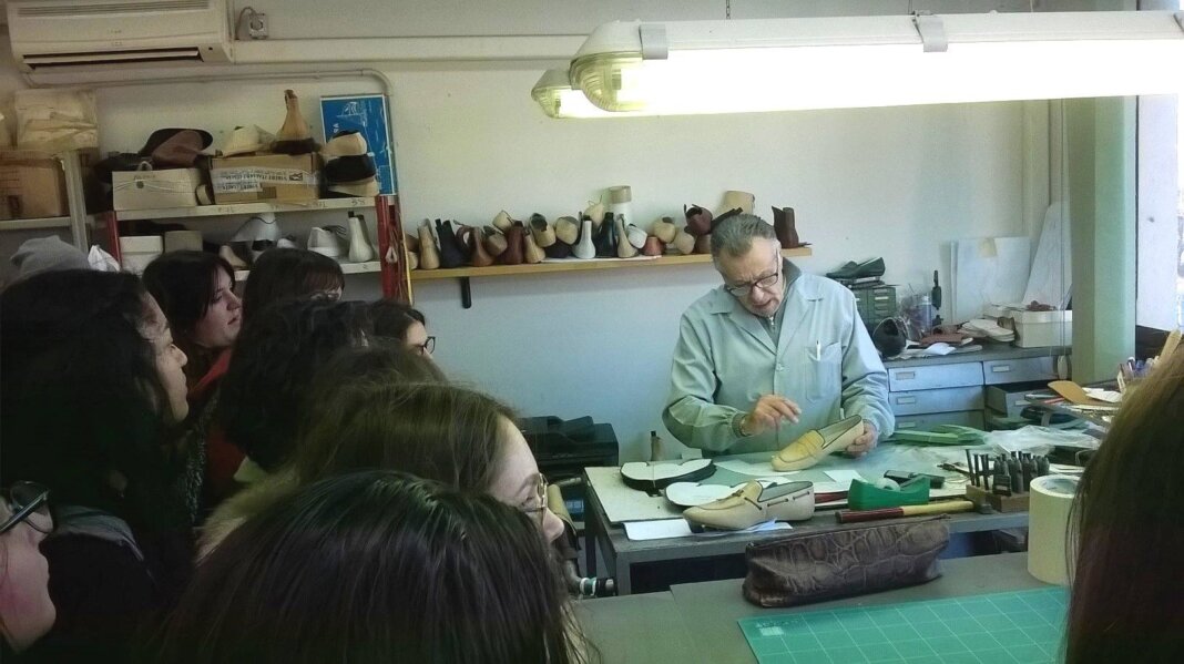 Nelle scuole secondarie torna il progetto 'È di Moda il mio futuro'