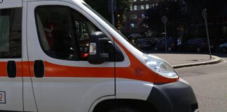 Auto contro moto, due feriti in sella alle due ruote: bloccata la A11 fra Prato Ovest e Prato Est