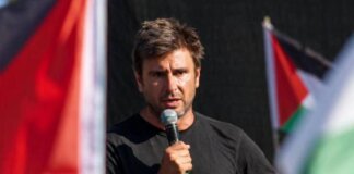 Di Battista, terza notte al Policlinico Gemelli: nessun aggiornamento sulla salute dell’ex 5S